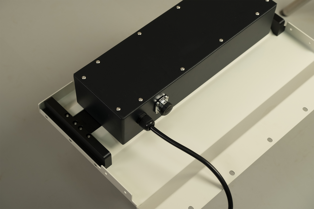 Modular routing platform side panel with power connector cable and black control module